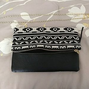 Black & White Crossbody/Clutch